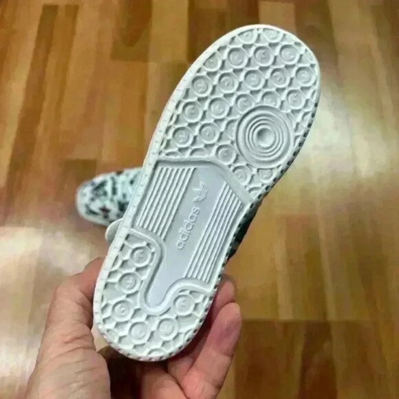 ๐ฐHUGE CLEARANCE SALE ๐ฐ Adidas Originals Jeremy Scott Forum Low Mono I JS - Picture 10 of 11